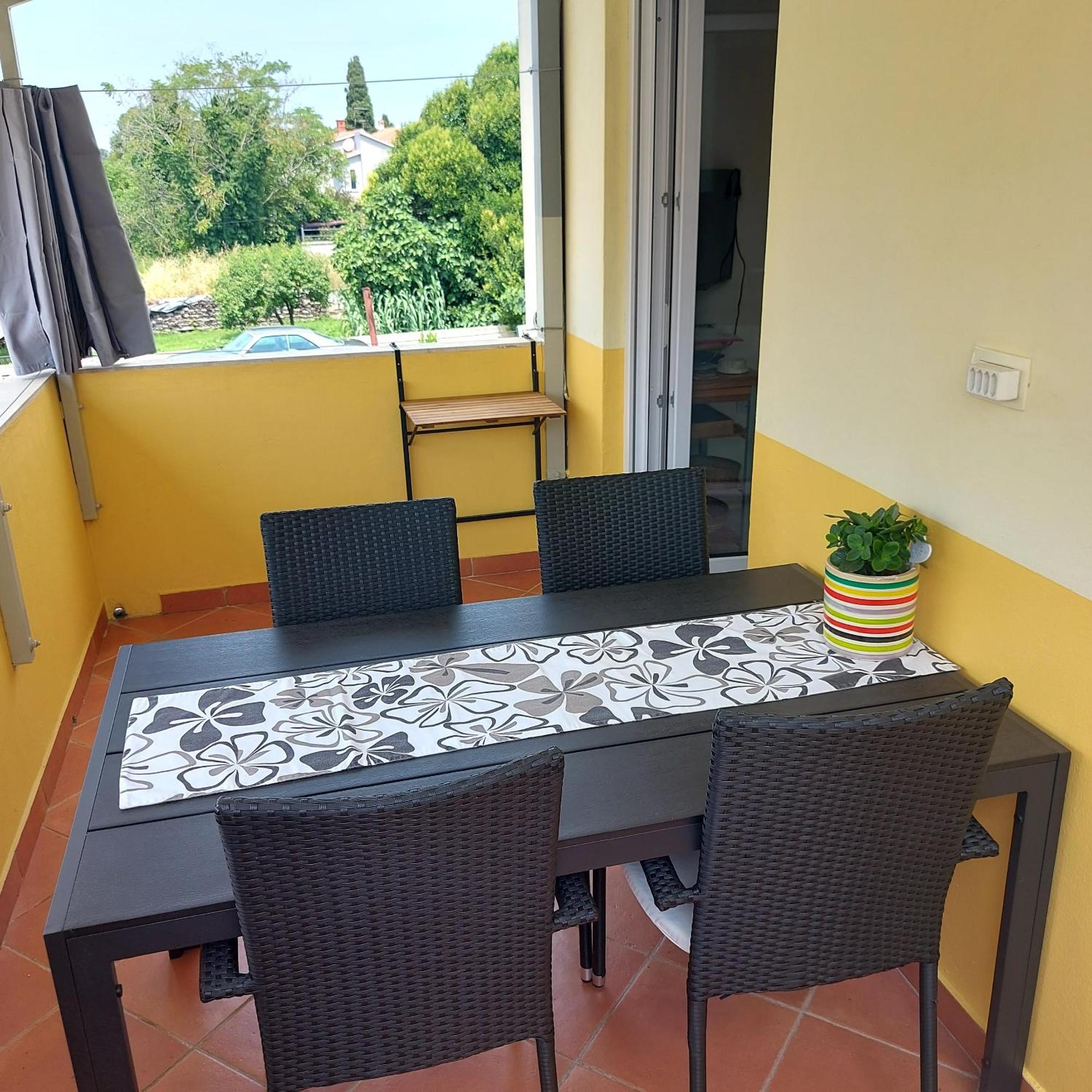 Apartmani Slavulj Fazana Bagian luar foto