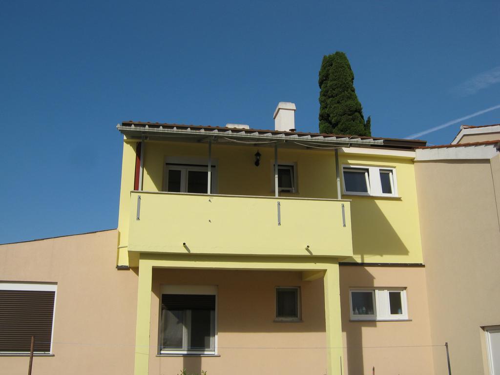 Apartmani Slavulj Fazana Bagian luar foto
